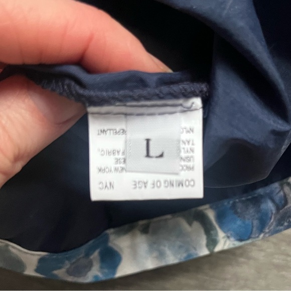 NEW Coming of Age NYC Liberty Fabric Navy Blue Sleeveless Tank Rose Trim Size L - Picture 5 of 8